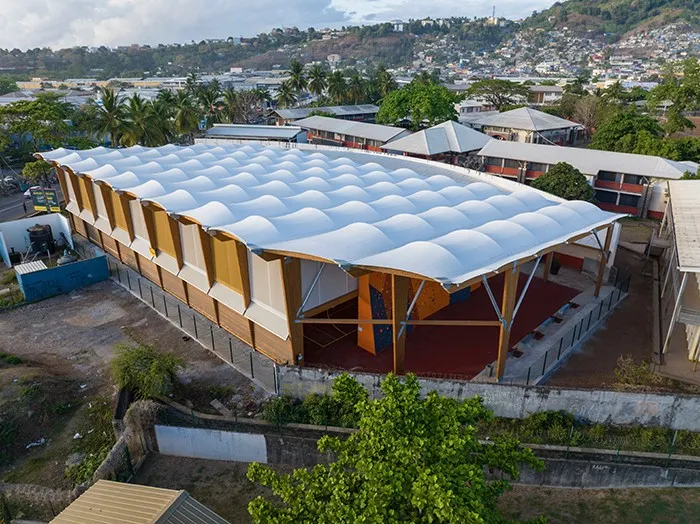 Plateau couvert du collège K1 de Kawéni - Commune de Mamoudzou